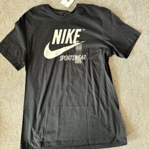 Men's NEW w/Tags T-Shirt Size M